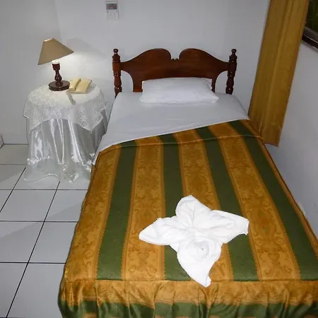 Hotel Cabana Quinta Puerto Maldonado Room photo